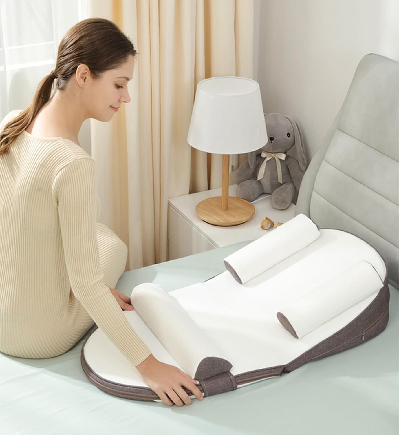 Portable Baby Bed Anti Roll, Anti-Spit Up, Inclined Adjustable Nest